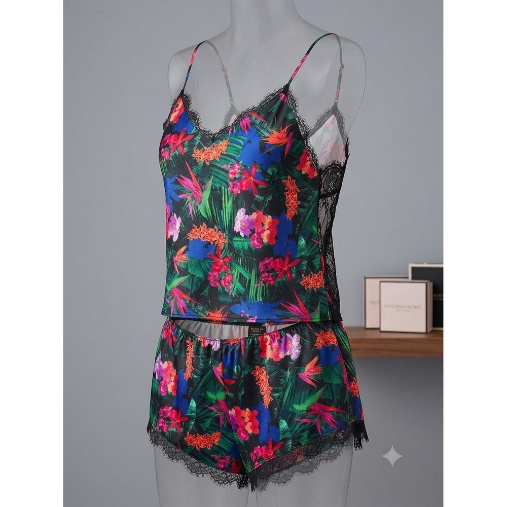 Victoria's Secret Pajama Set Lace Back Tropical Medium Multicolor Satin Cami M